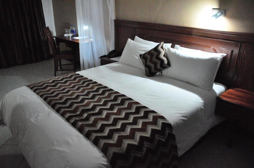 67 Airport Hotel Nairobi Mlolongo Zewnętrze zdjęcie